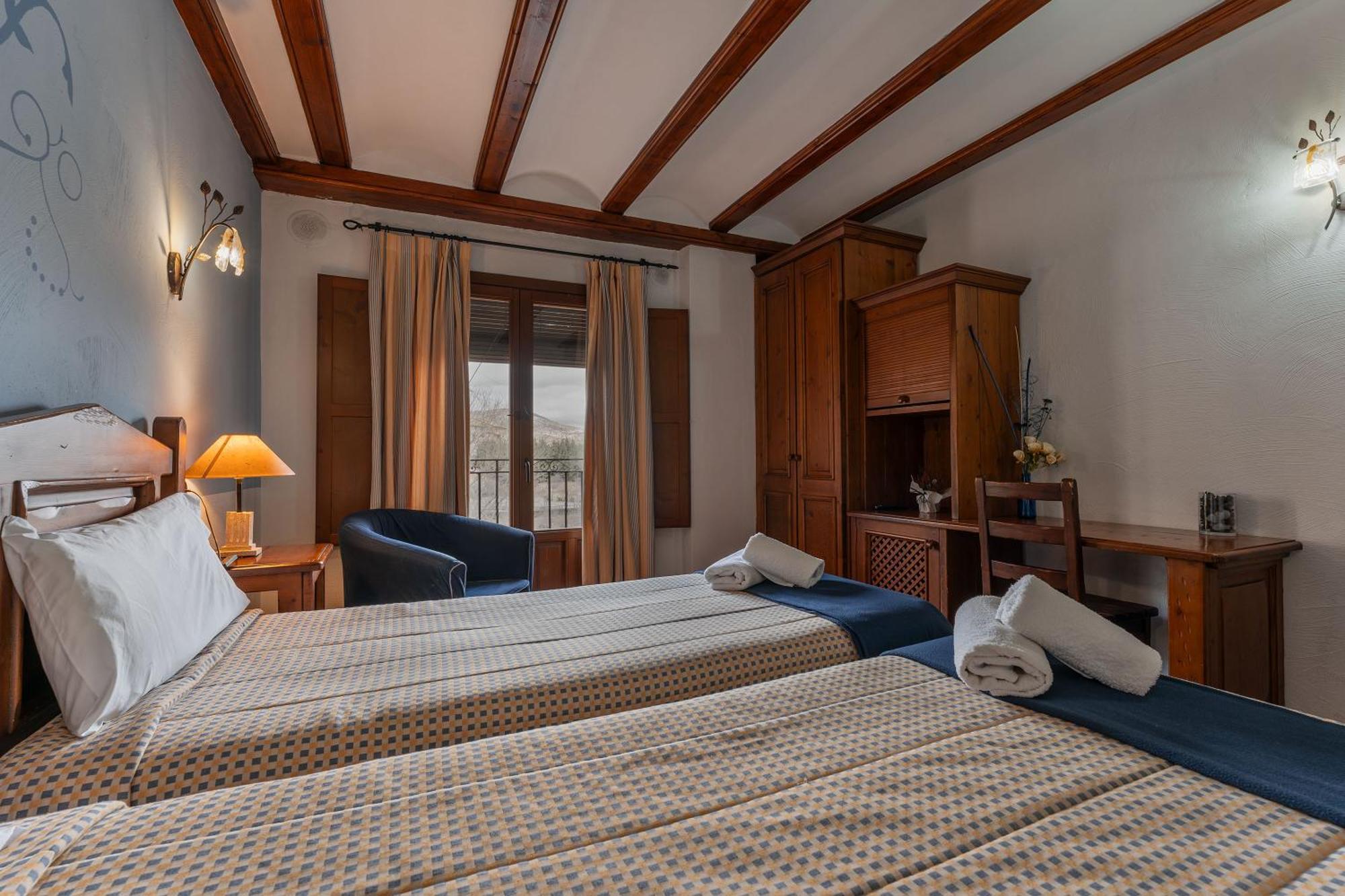 Hotel - Restaurante Prado Del Navazo Albarracín Dış mekan fotoğraf