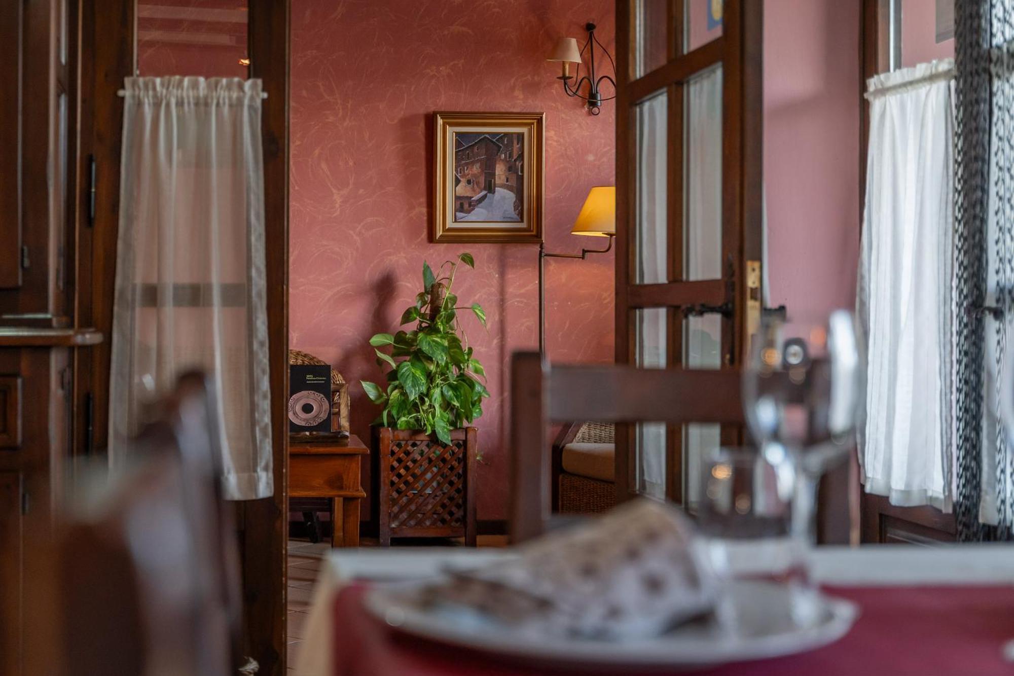 Hotel - Restaurante Prado Del Navazo Albarracín Dış mekan fotoğraf